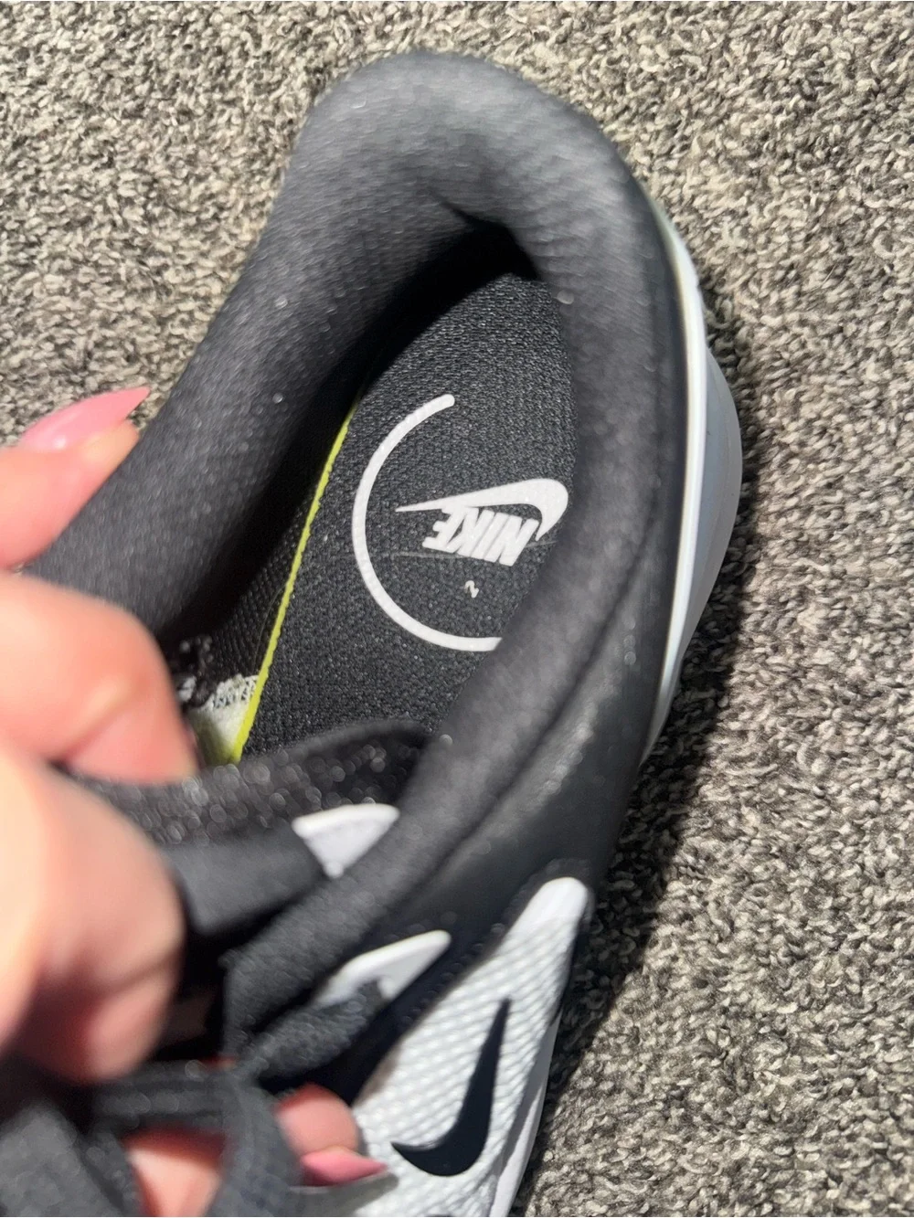 Nike Women's Black and White Sneakers